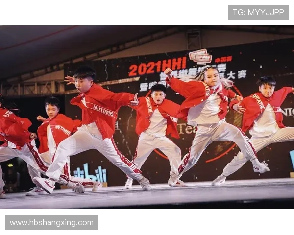 全国街舞大赛点评南京飞盘队战术表现的精彩分析与启示